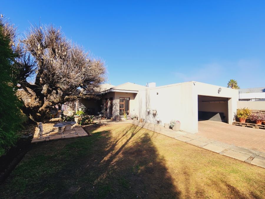 4 Bedroom Property for Sale in Potchefstroom North West